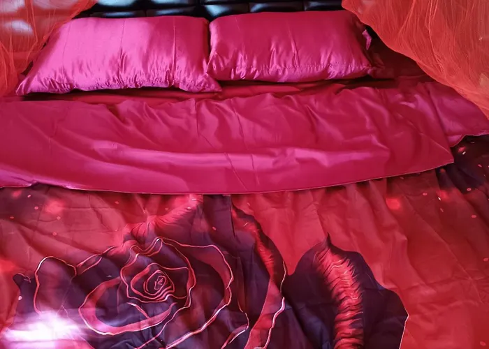 L Eveil Des Sens Romantique Вилла Blanzat